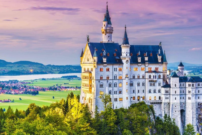 Castelo Neuschwanstein na rota roântica e de vinhos da Alemanha